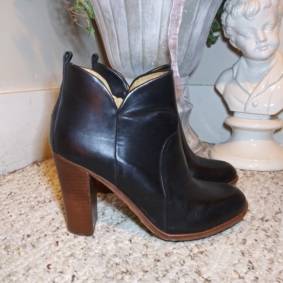 Anthropologie Shoes - Like New Anthro Arricci Black Leather High Heeled Ankle Boots